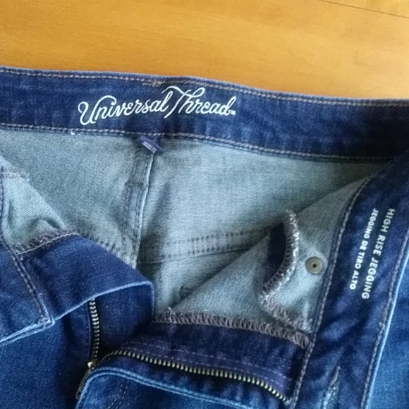 Universal Thread High Rise Distressed Jean Jegging 4 Blue - Picture 5 of 16